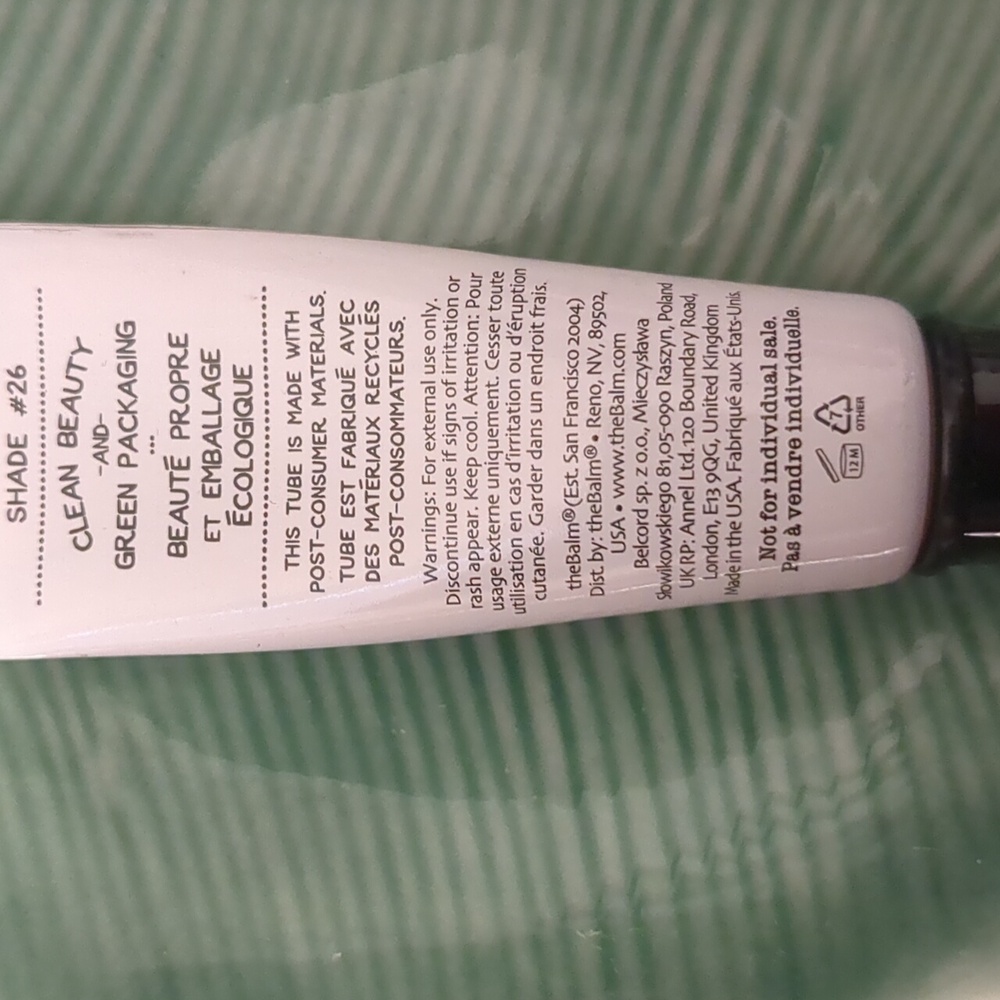 Liquid Concealer - Picture 2 of 2